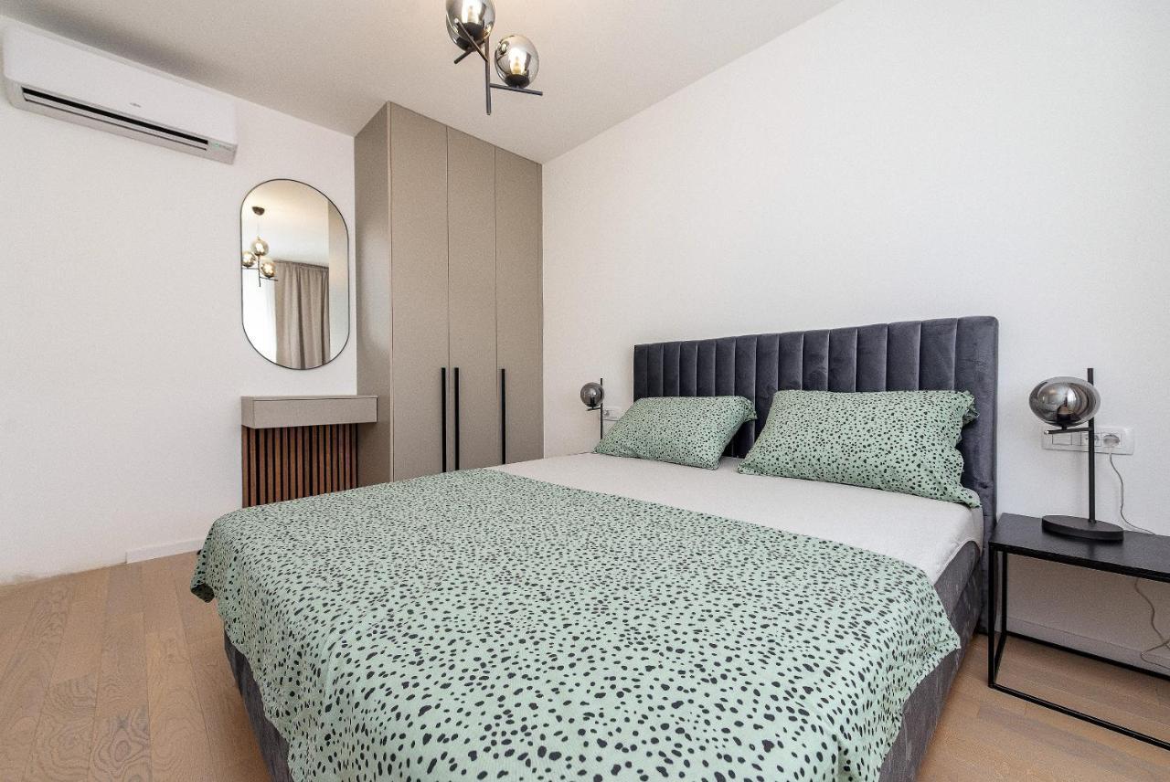 City Lux Apartment 2 - With Garage And Balcony Zadar Eksteriør billede